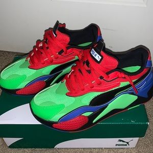 Puma Grade School Shoes (Size 7.5 Women’s)